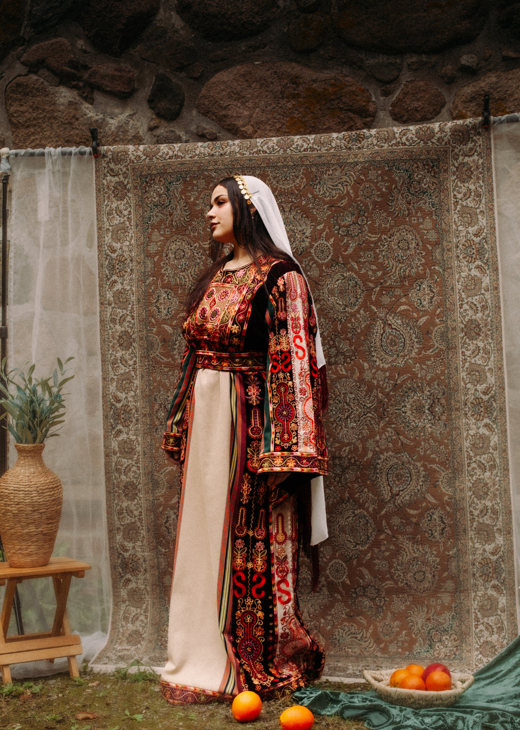 BETLEHEM VELVET THOBE