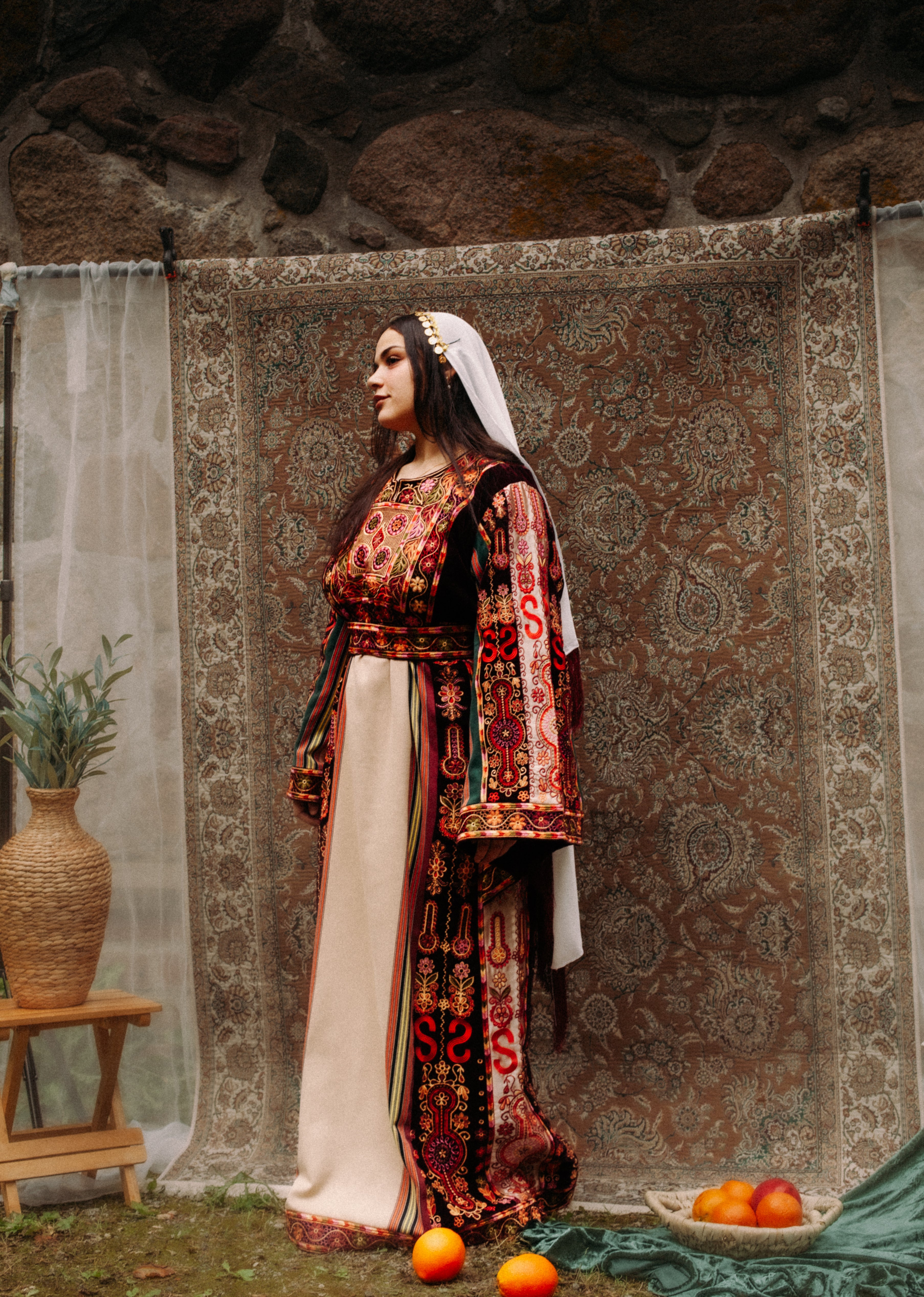 BETLEHEM VELVET THOBE